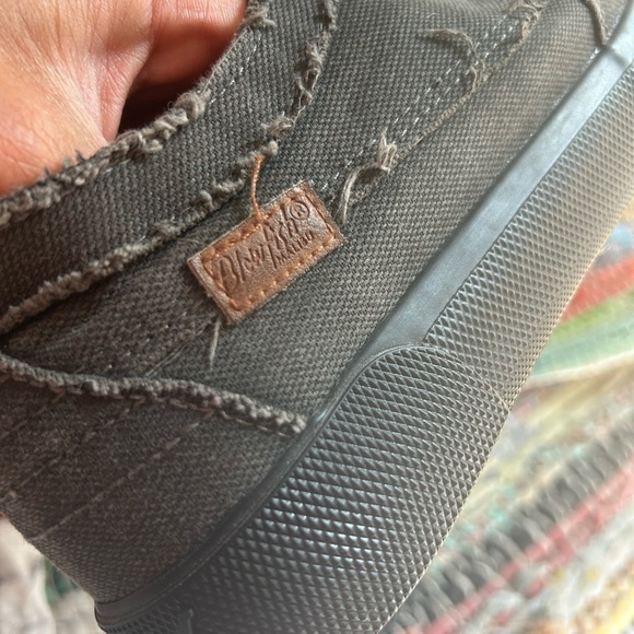 Blowfish Black Distressed Athletic Shoes 10 - Picture 6 of 15